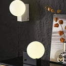 Lampe de chevet contemporaine