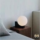 Lampe de chevet contemporaine