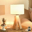 Lampe de chevet trepied bois